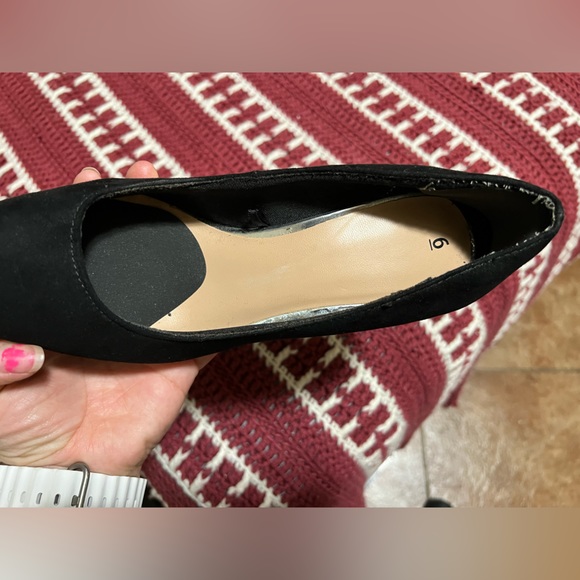 👠 - Picture 3 of 4